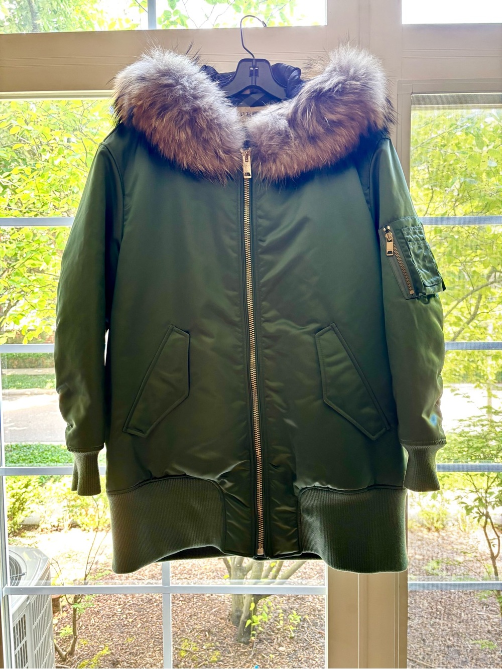 Burberry Green Bomber Jacket with real Fur-Trim Hood, great condition, fits L XL